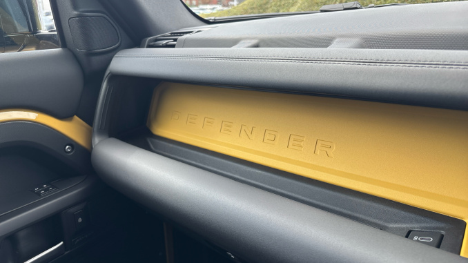 Land Rover Defender 3.0 D350 Trophy Edition Deep Sandglow 110 5dr Auto Diesel Estate - Image 23